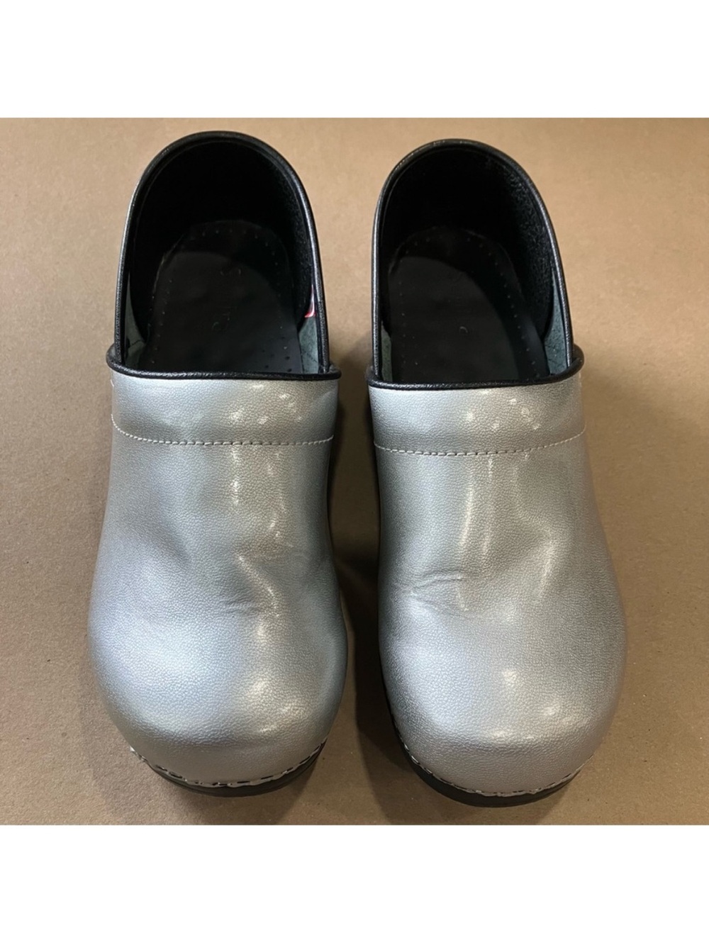 Sanita Silver Metallic Leather Comfort Clogs Izabella Size 40 - Picture 10 of 10